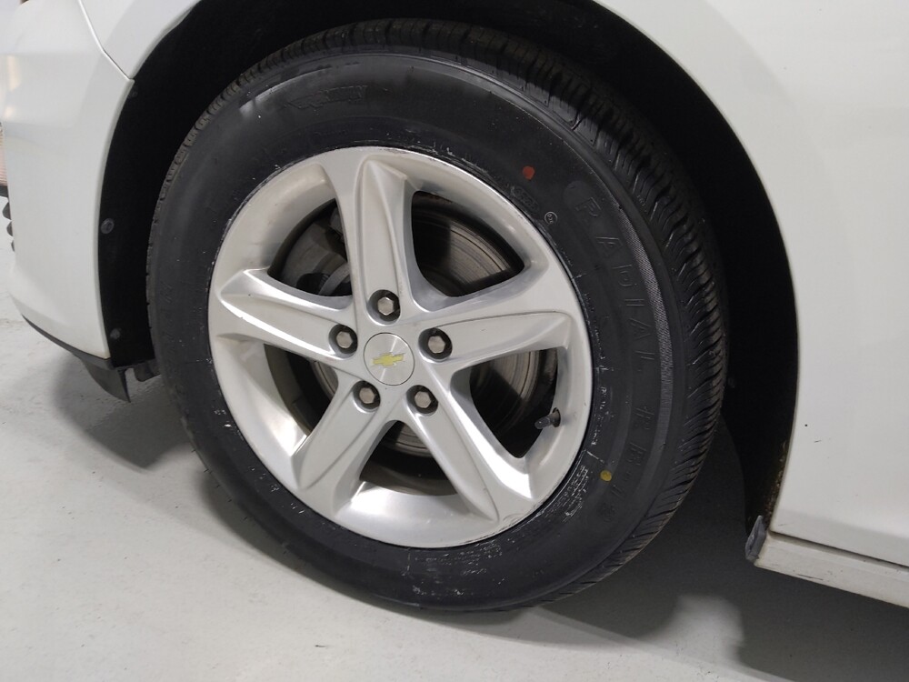2019 Chevrolet Malibu in Columbus, OH 43231 - 18144739 31