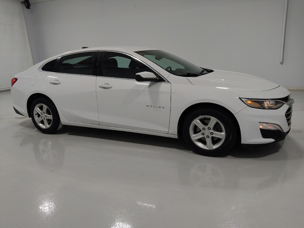 2019 Chevrolet Malibu in Columbus, OH 43231 - 18144739 11