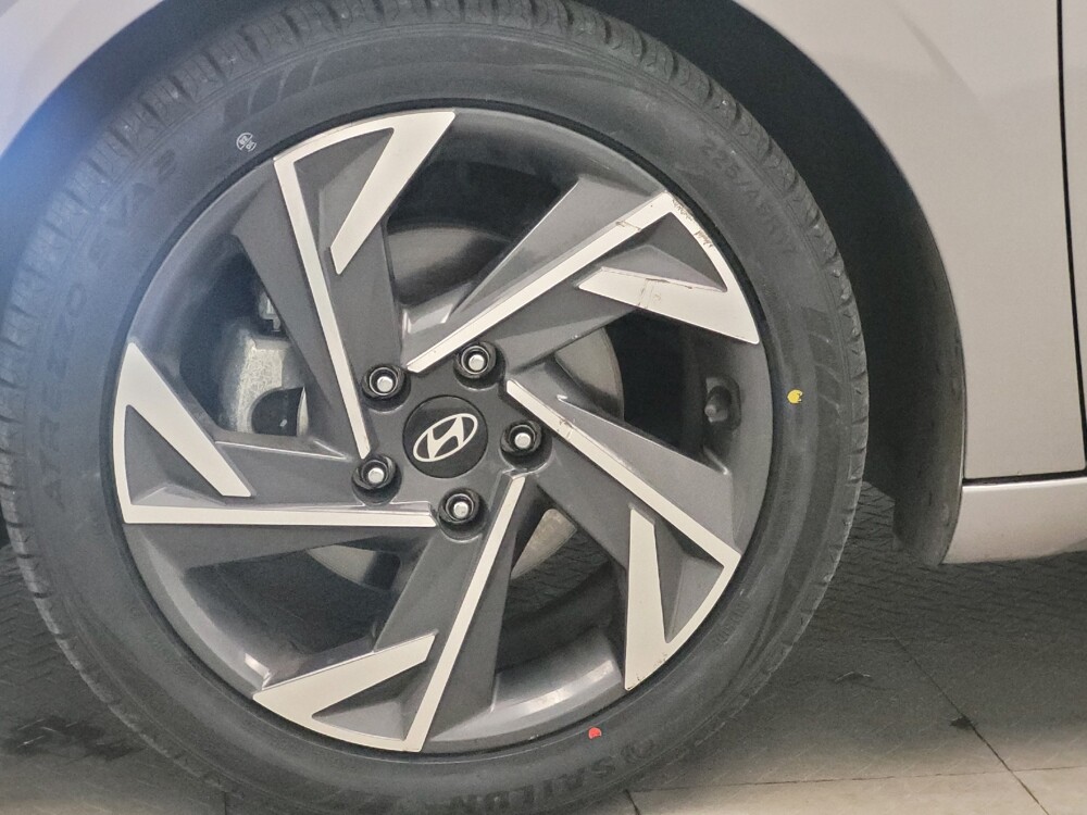 2025 Hyundai Elantra in Memphis, TN 38128 - 18144740 31
