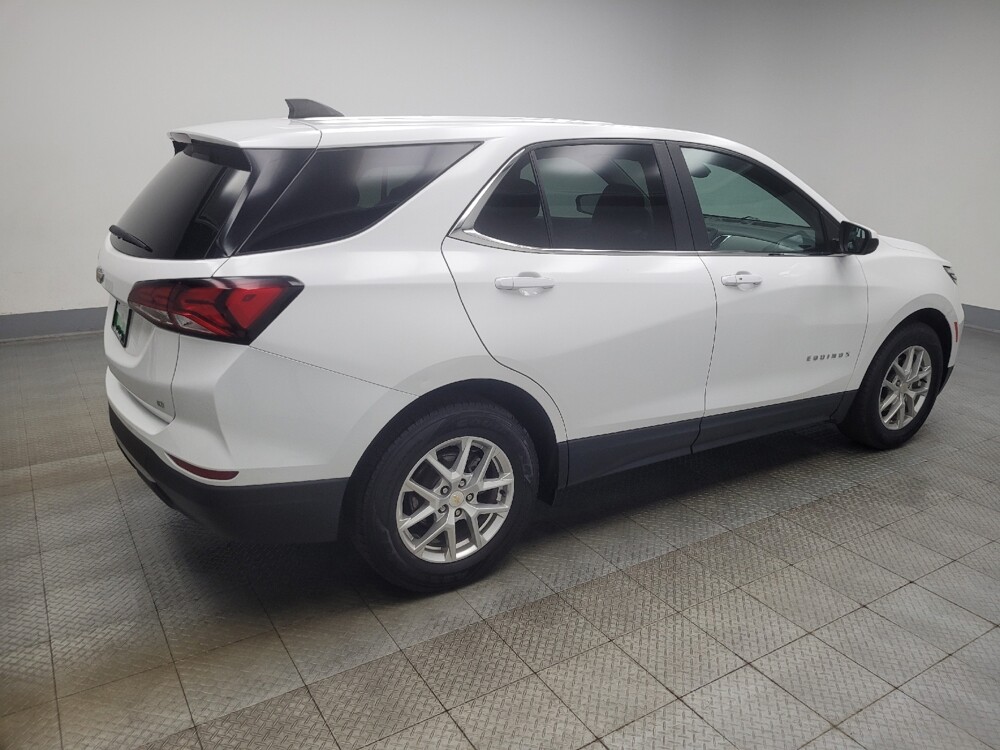 2022 Chevrolet Equinox in Mishawaka, IN 46545 - 18144742 10