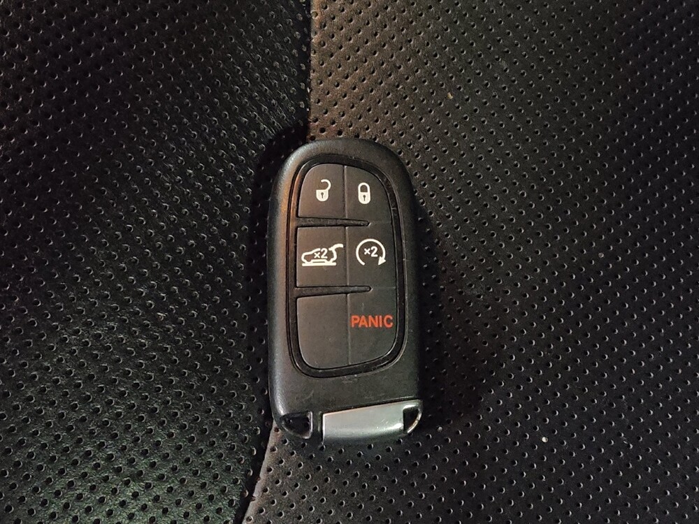 2019 Jeep Cherokee in West Palm Beach, FL 33409 - 18144751 32