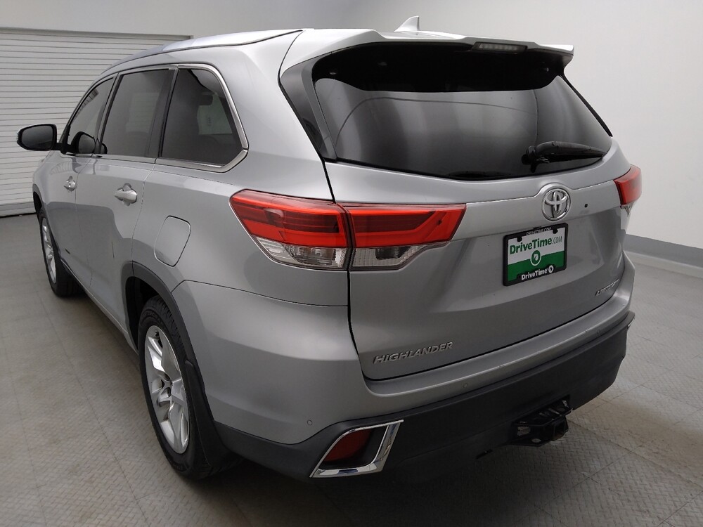 2018 Toyota Highlander in Lakewood, CO 80215 - 18144755 5