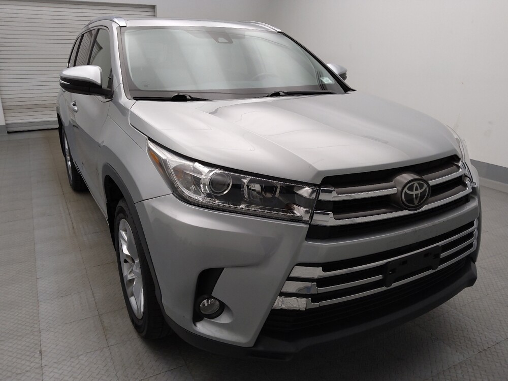 2018 Toyota Highlander in Lakewood, CO 80215 - 18144755 13