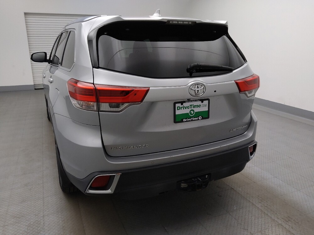 2018 Toyota Highlander in Lakewood, CO 80215 - 18144755 6