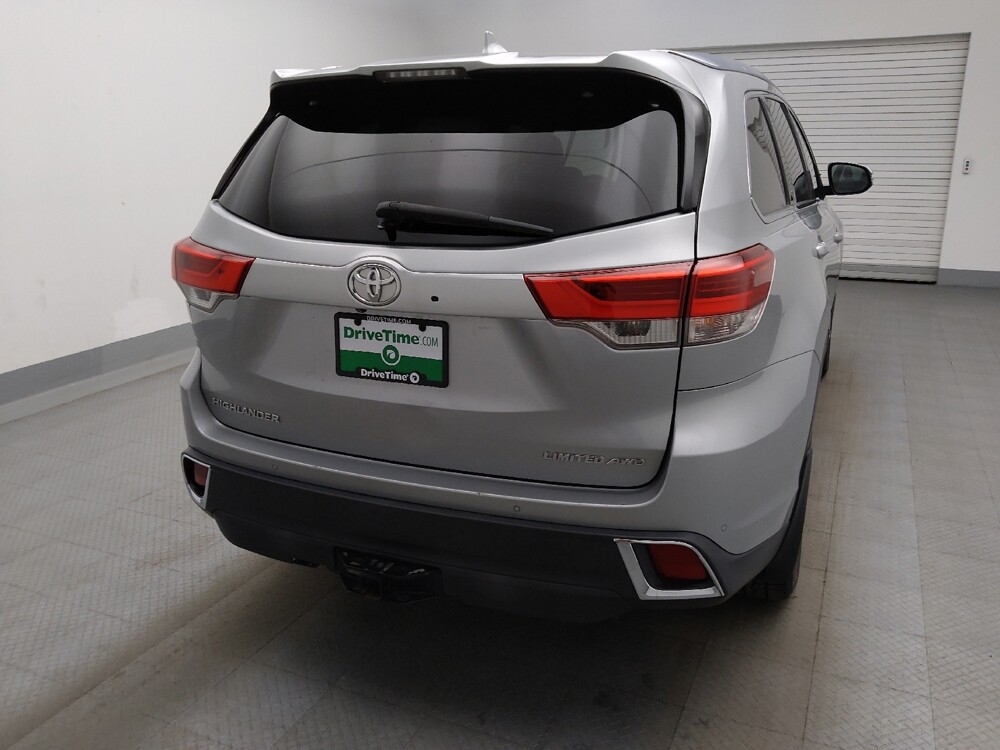 2018 Toyota Highlander in Lakewood, CO 80215 - 18144755 7
