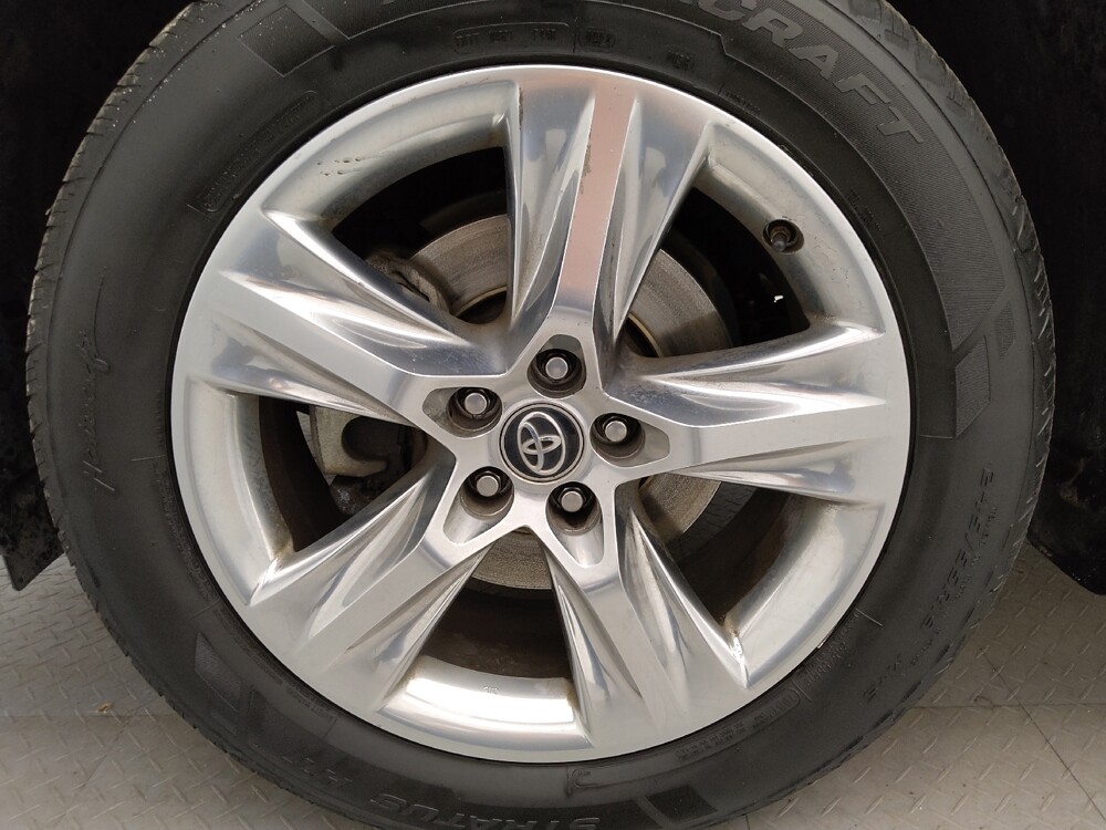2018 Toyota Highlander in Lakewood, CO 80215 - 18144755 31