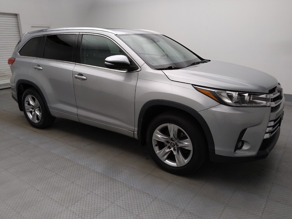 2018 Toyota Highlander in Lakewood, CO 80215 - 18144755 11
