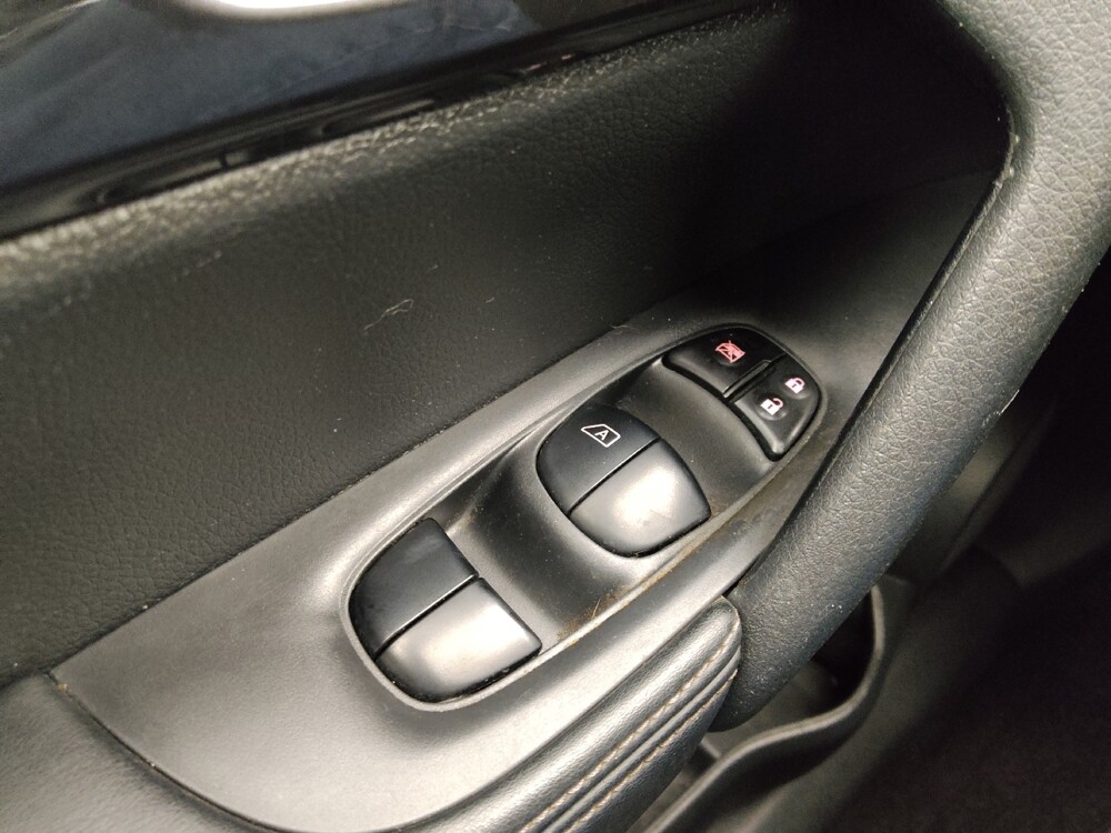 2020 Nissan Rogue in Gladstone, MO 64118 - 18144765 27