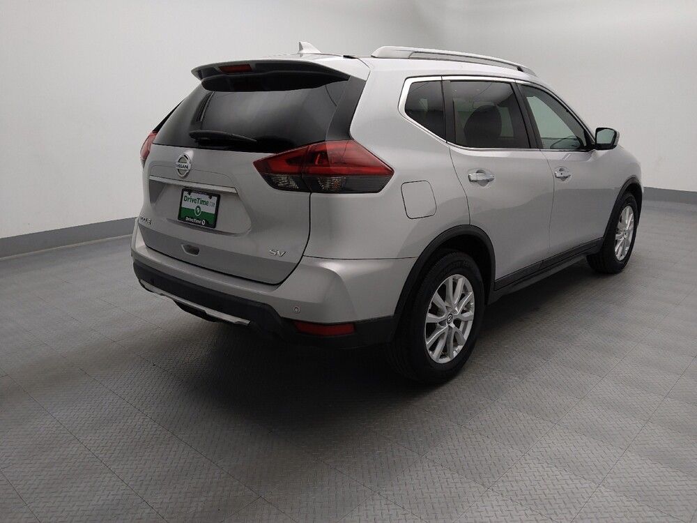 2020 Nissan Rogue in Gladstone, MO 64118 - 18144765 9