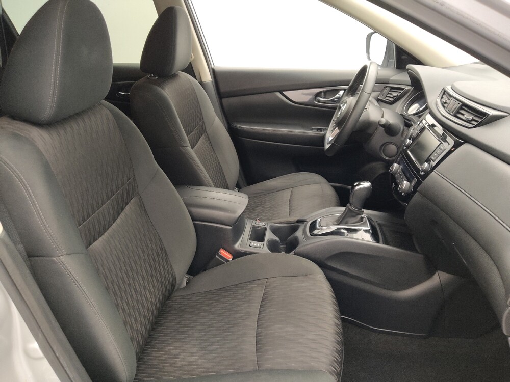 2020 Nissan Rogue in Gladstone, MO 64118 - 18144765 21