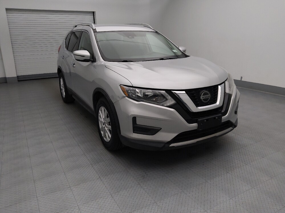 2020 Nissan Rogue in Gladstone, MO 64118 - 18144765 14