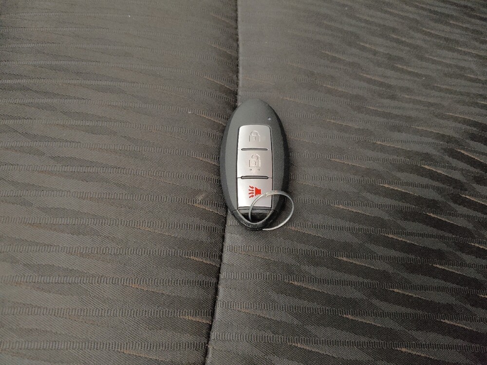 2020 Nissan Rogue in Gladstone, MO 64118 - 18144765 32