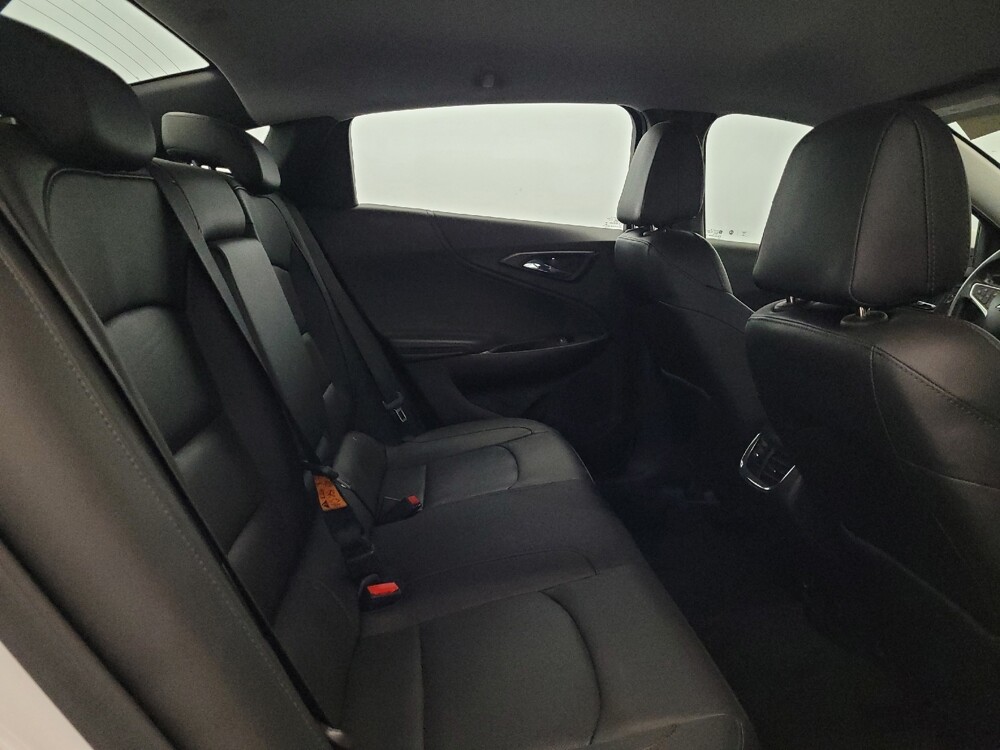 2018 Chevrolet Malibu in Chesapeake, VA 23320 - 18144771 19