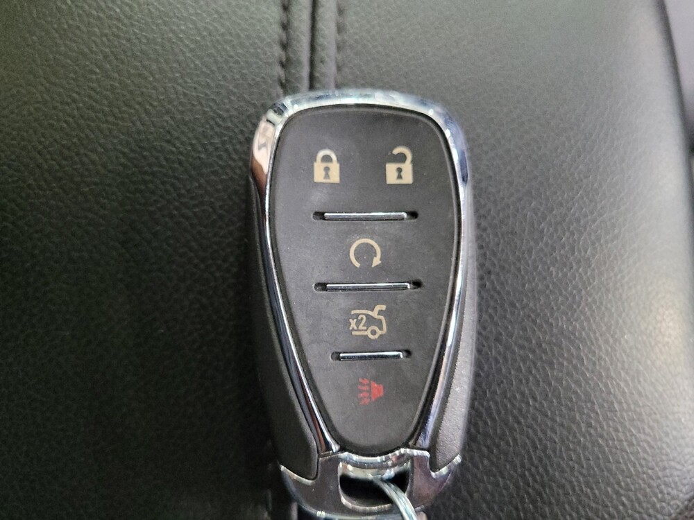 2018 Chevrolet Malibu in Chesapeake, VA 23320 - 18144771 32