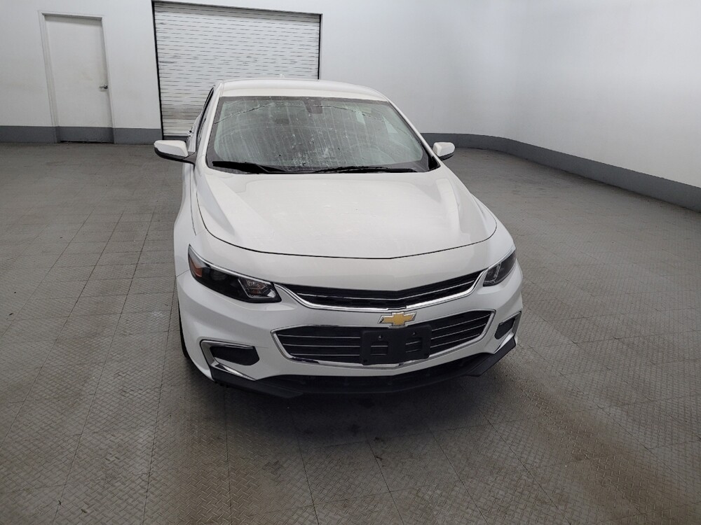 2018 Chevrolet Malibu in Chesapeake, VA 23320 - 18144771 14