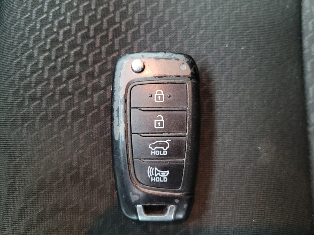2019 Hyundai Elantra in Las Vegas, NV 89104 - 18144773 32