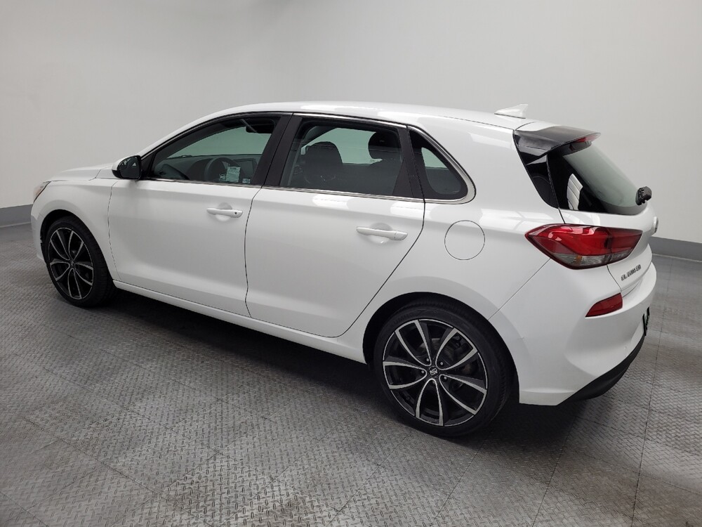 2019 Hyundai Elantra in Las Vegas, NV 89104 - 18144773 3