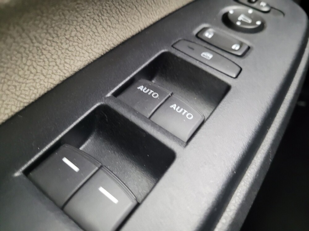 2019 Honda CR-V in Las Vegas, NV 89102 - 18144774 27