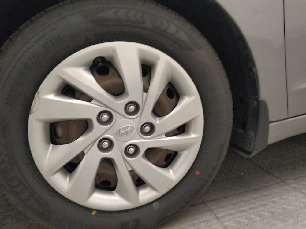 2020 Hyundai Elantra in Orlando, FL 32808 - 18144794 31