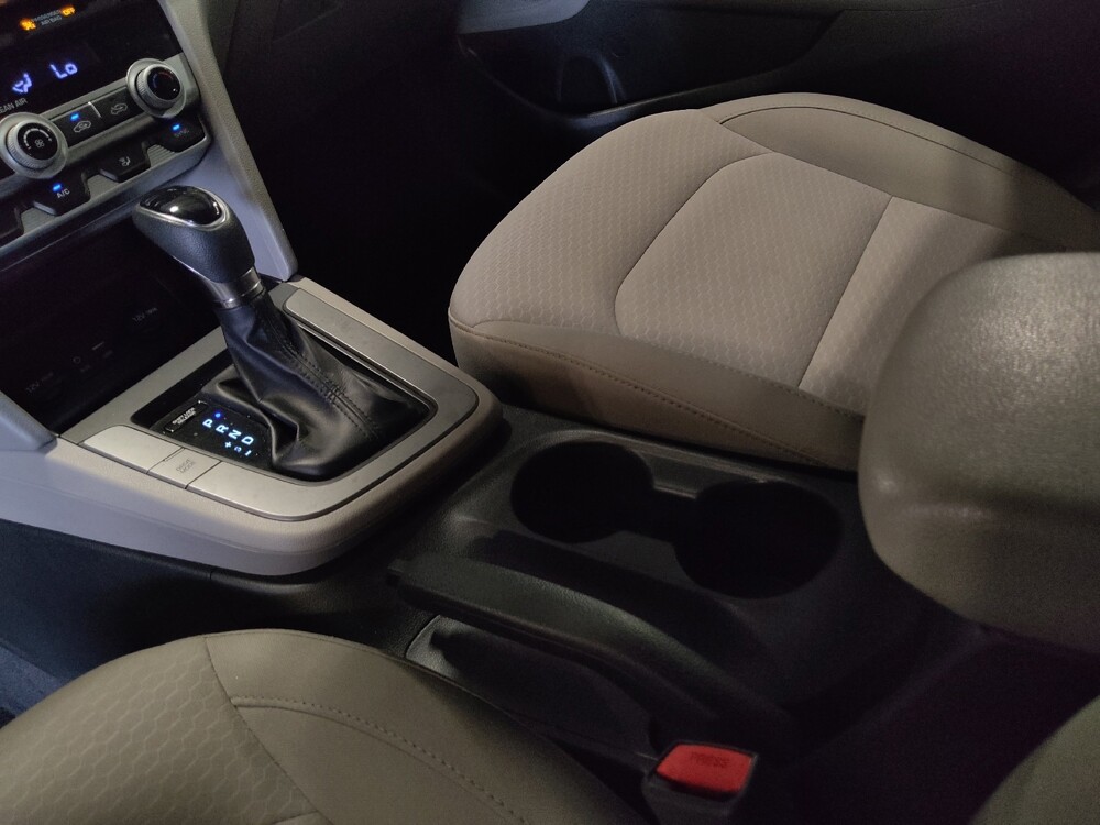 2020 Hyundai Elantra in Orlando, FL 32808 - 18144794 26
