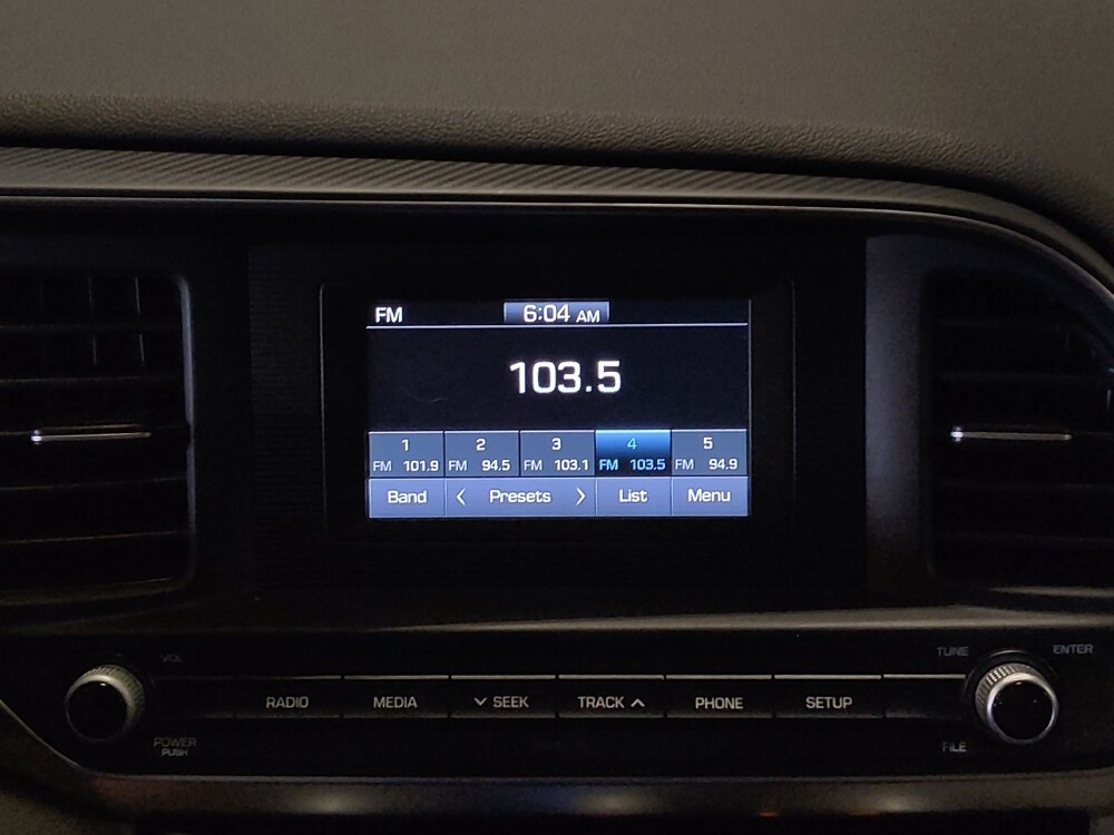 2020 Hyundai Elantra in Orlando, FL 32808 - 18144794 25