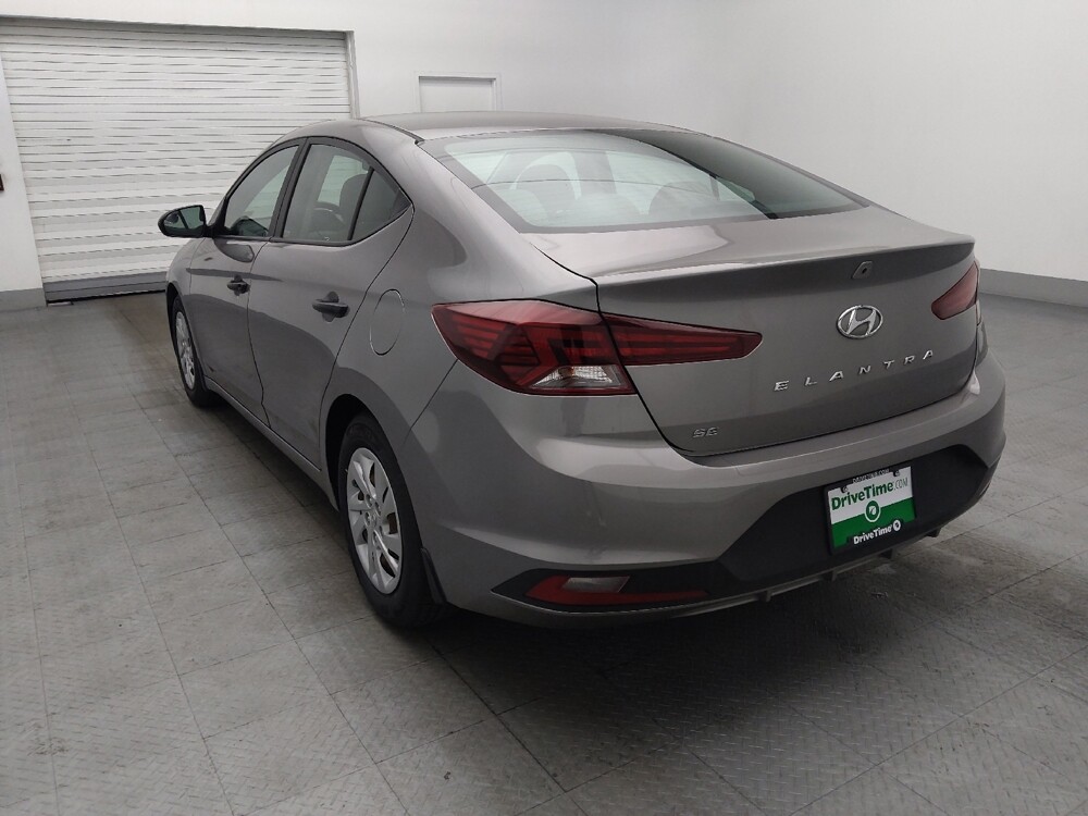 2020 Hyundai Elantra in Orlando, FL 32808 - 18144794 5