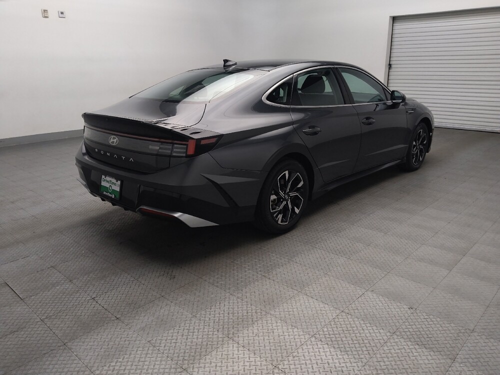 2024 Hyundai Sonata in Arlington, TX 76011 - 18144796 9