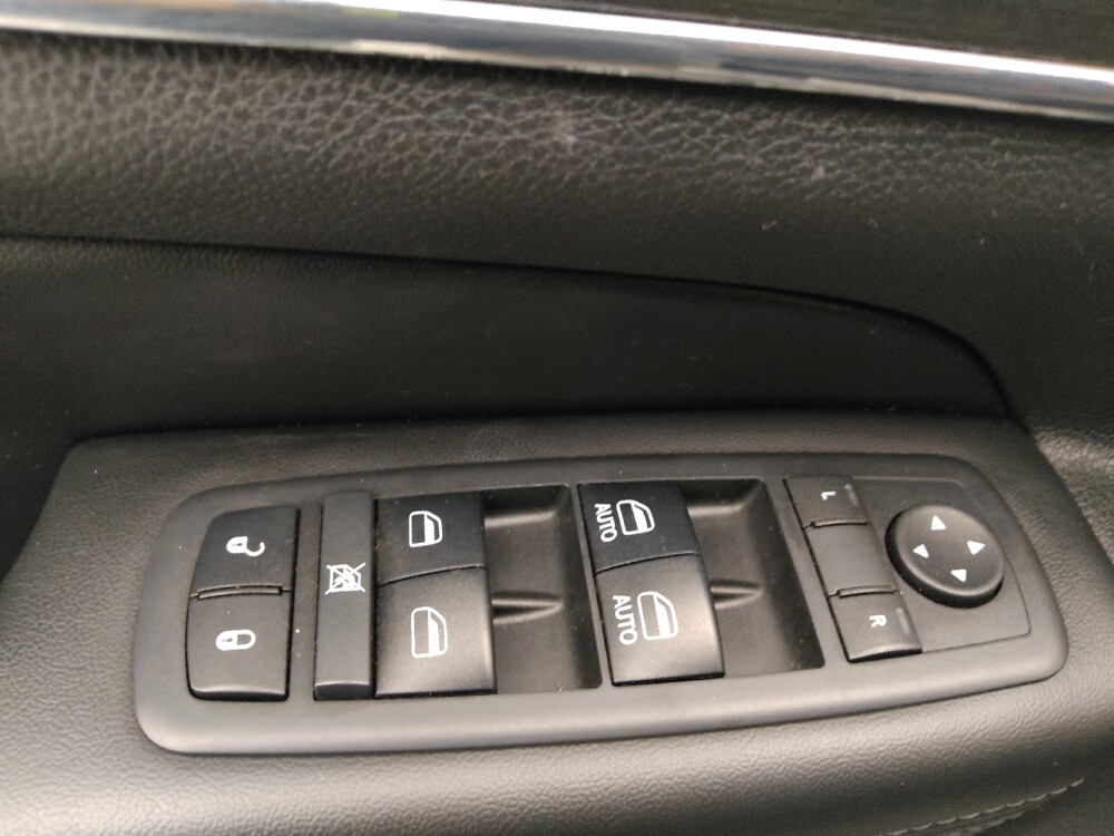 2018 Jeep Grand Cherokee in Clearwater, FL 33764 - 18144816 27