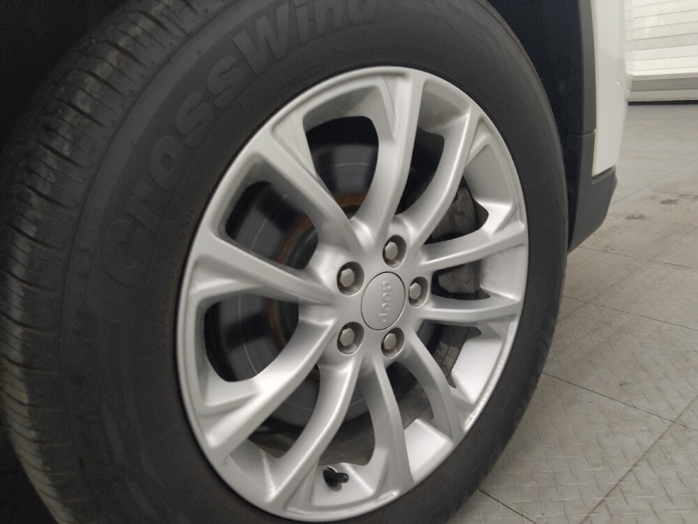 2019 Jeep Cherokee in Tallahassee, FL 32304 - 18144818 31
