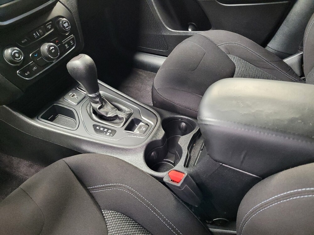 2019 Jeep Cherokee in Tallahassee, FL 32304 - 18144818 26