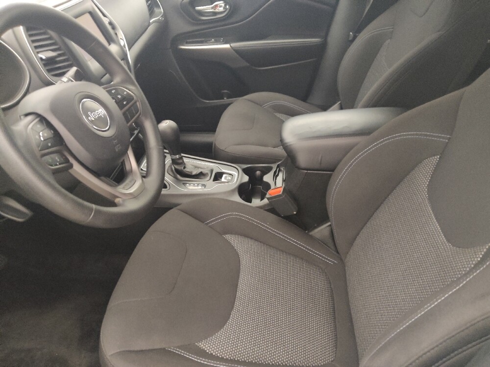 2019 Jeep Cherokee in Tallahassee, FL 32304 - 18144818 17