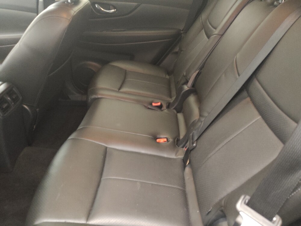 2018 Nissan Rogue in Clearwater, FL 33764 - 18144823 18