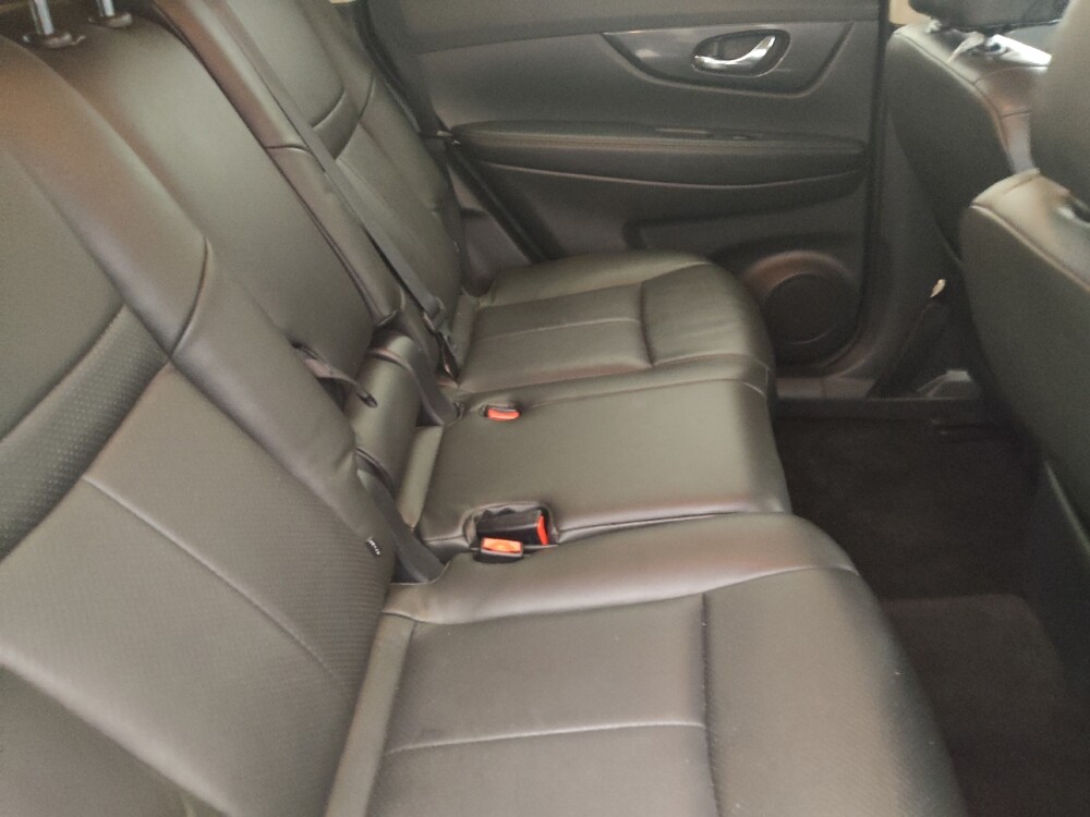 2018 Nissan Rogue in Clearwater, FL 33764 - 18144823 19