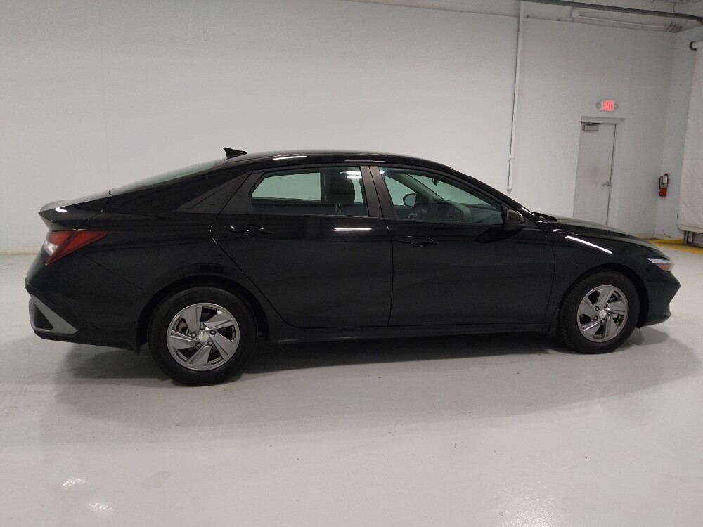 2024 Hyundai Elantra in Columbus, OH 43228 - 18144830 10