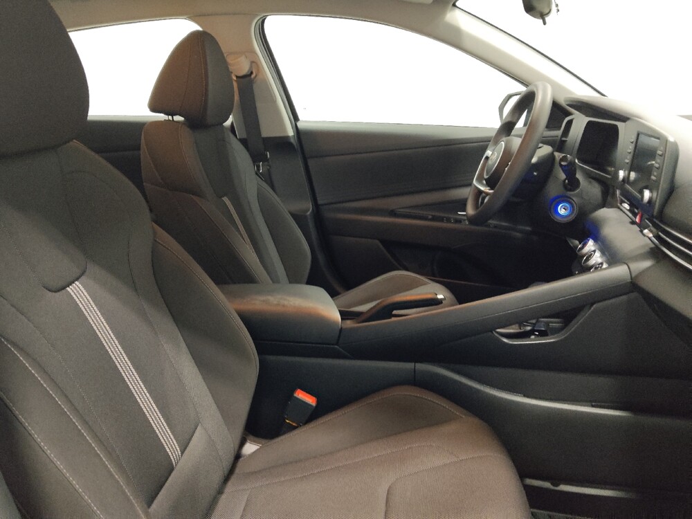 2024 Hyundai Elantra in Columbus, OH 43228 - 18144830 21