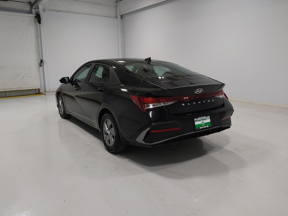 2024 Hyundai Elantra in Columbus, OH 43228 - 18144830 5