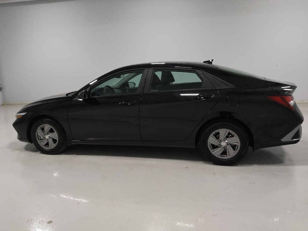 2024 Hyundai Elantra in Columbus, OH 43228 - 18144830 3