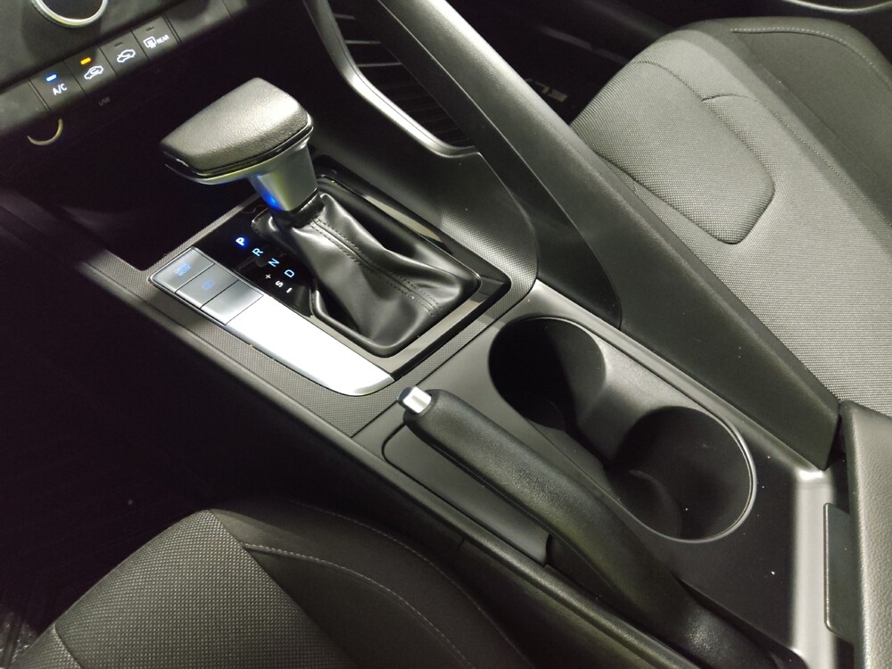 2024 Hyundai Elantra in Columbus, OH 43228 - 18144830 26