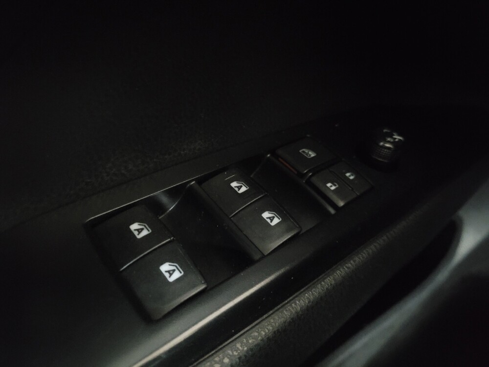 2019 Toyota Camry in Conyers, GA 30094 - 18144838 27
