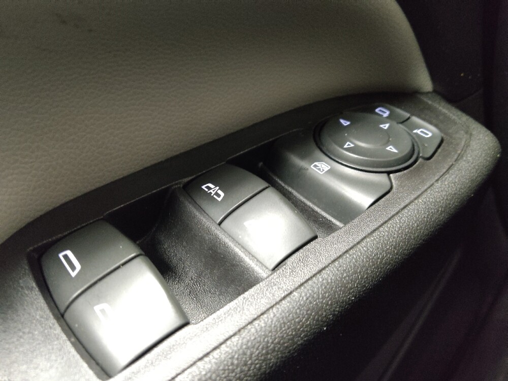 2020 Chevrolet Equinox in Birmingham, AL 35215 - 18144840 27