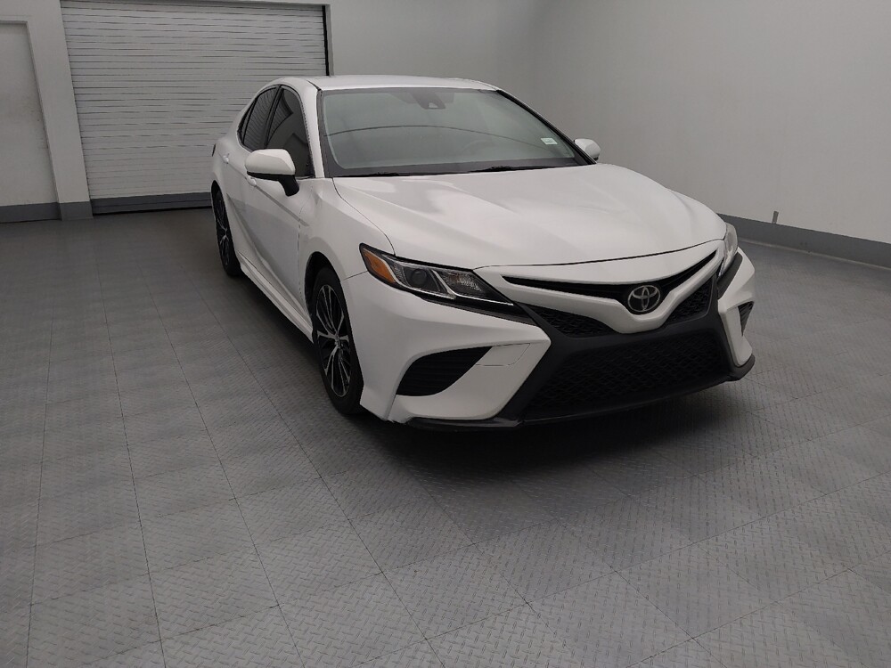 2018 Toyota Camry in Springfield, MO 65807 - 18144845 14