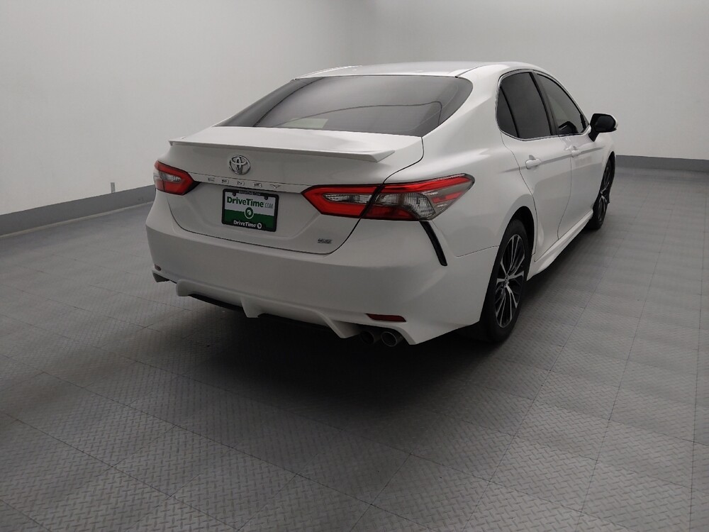 2018 Toyota Camry in Springfield, MO 65807 - 18144845 7