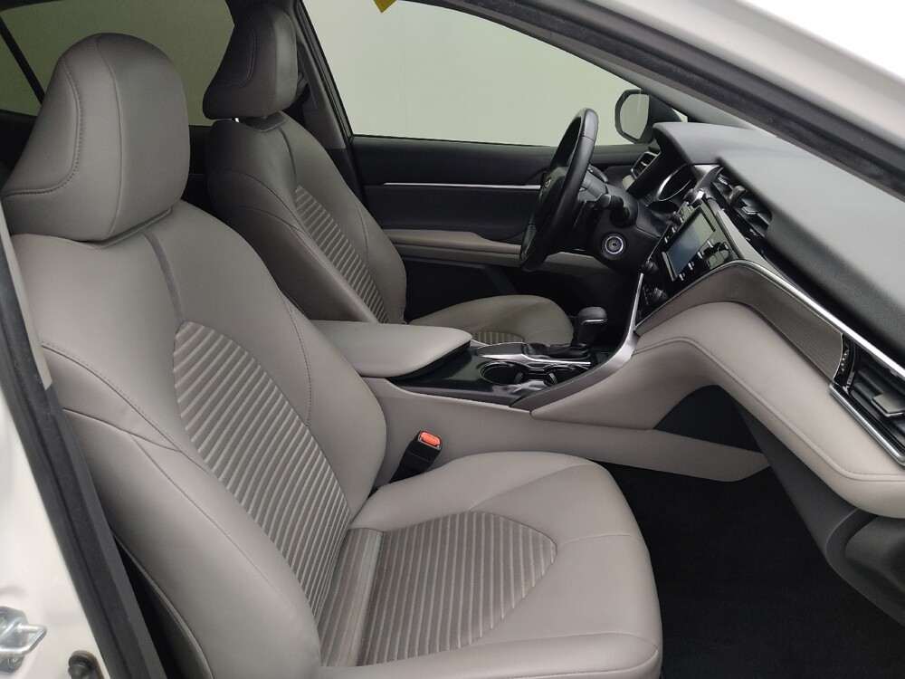 2018 Toyota Camry in Springfield, MO 65807 - 18144845 21