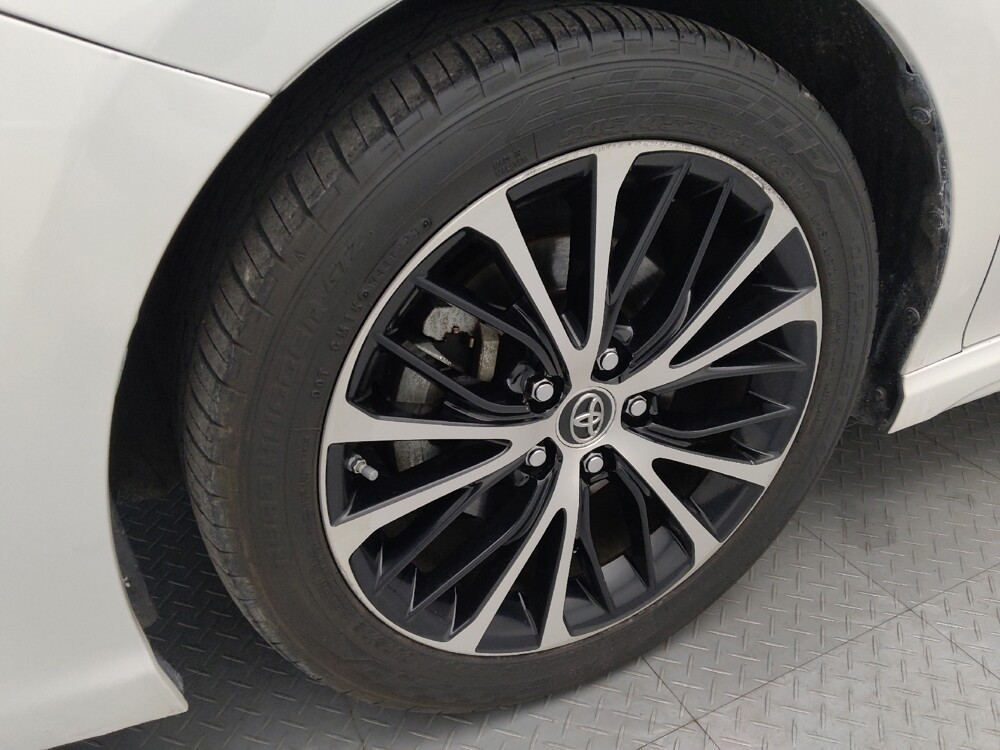 2018 Toyota Camry in Springfield, MO 65807 - 18144845 31