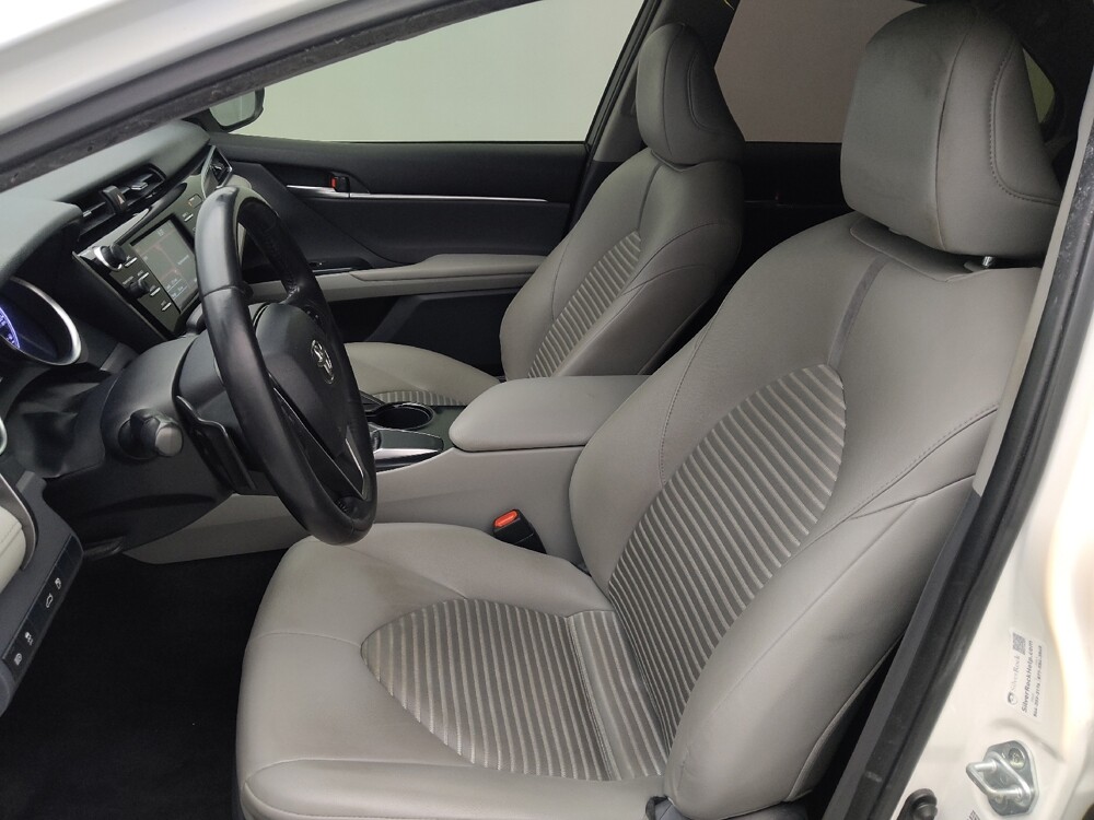 2018 Toyota Camry in Springfield, MO 65807 - 18144845 17