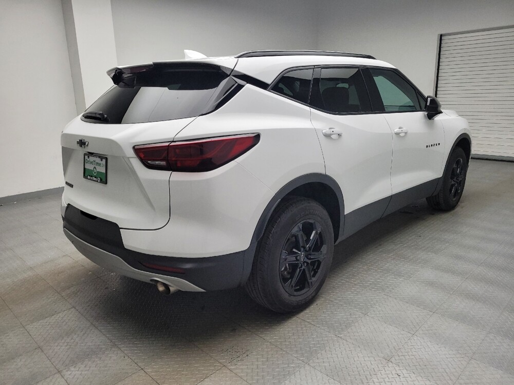 2024 Chevrolet Blazer in Eastpointe, MI 48021 - 18144856 9