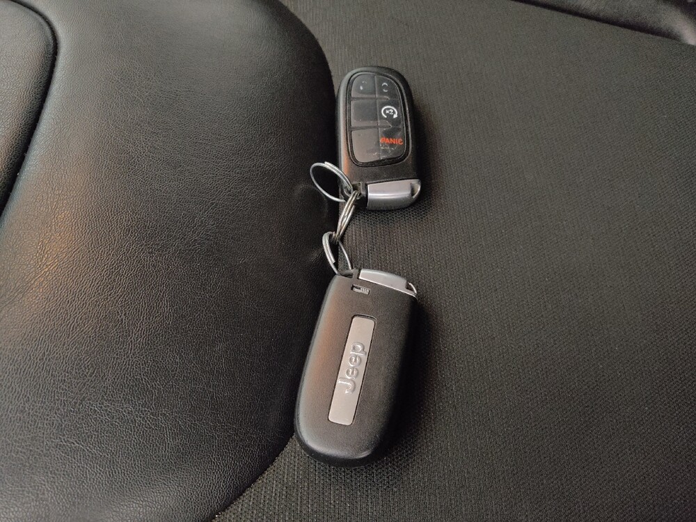 2021 Jeep Cherokee in Springfield, MO 65807 - 18144857 32