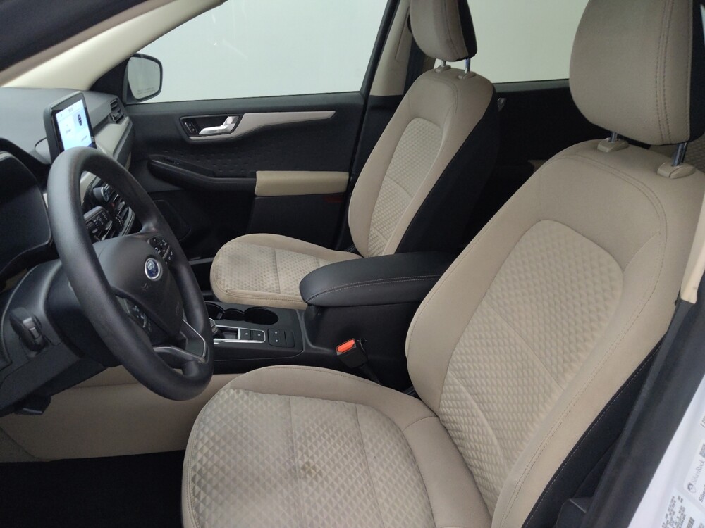 2020 Ford Escape in Springfield, MO 65807 - 18144860 17