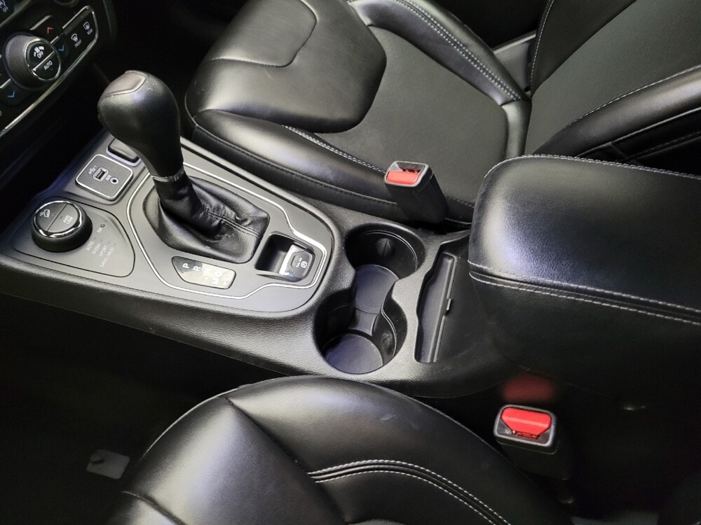 2019 Jeep Cherokee in Downey, CA 90241 - 18144863 26
