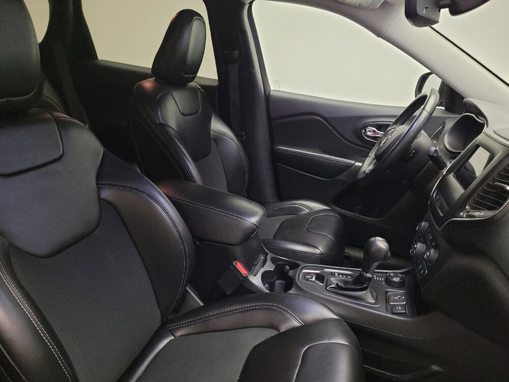 2019 Jeep Cherokee in Downey, CA 90241 - 18144863 21